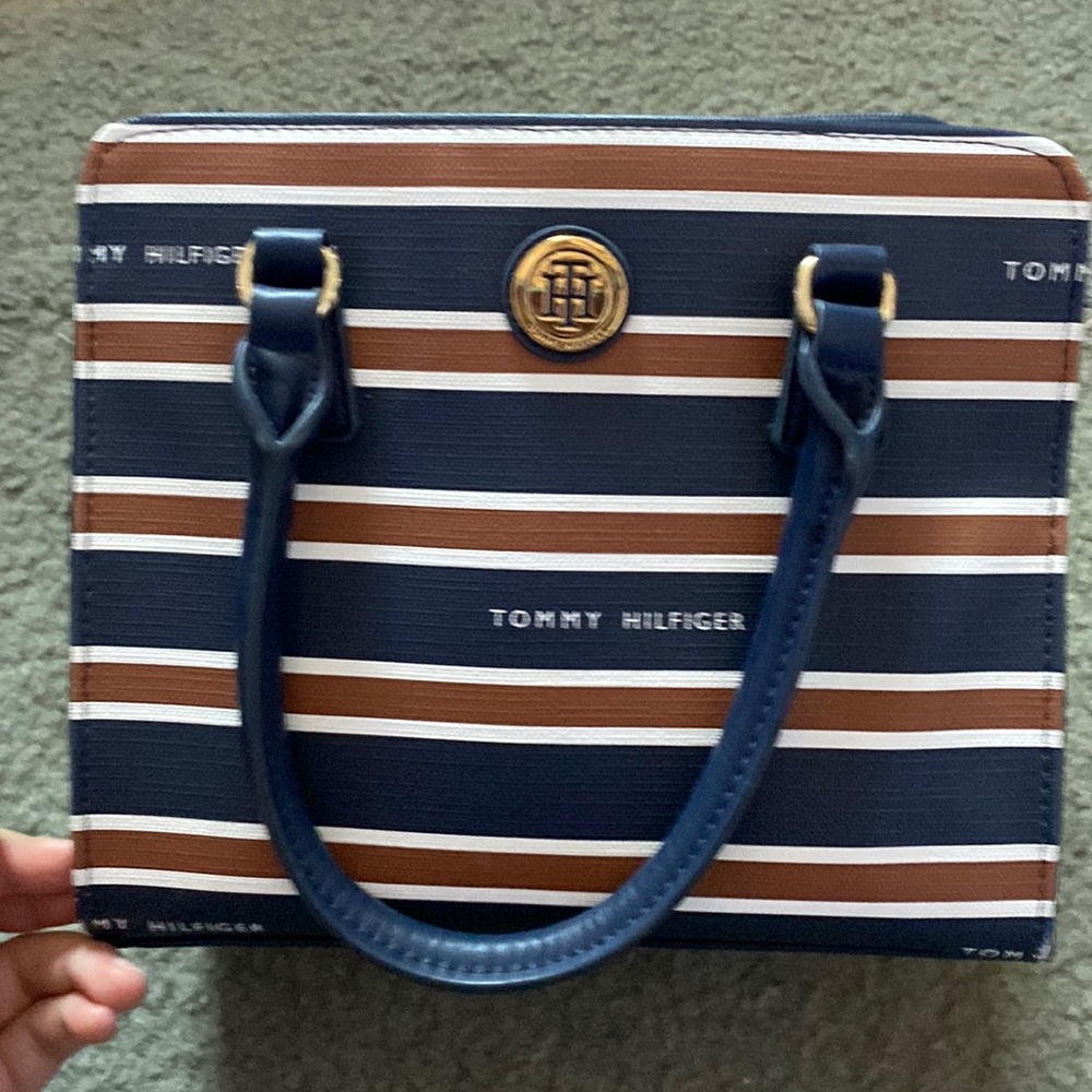 Tommy Hilfiger Crossbody